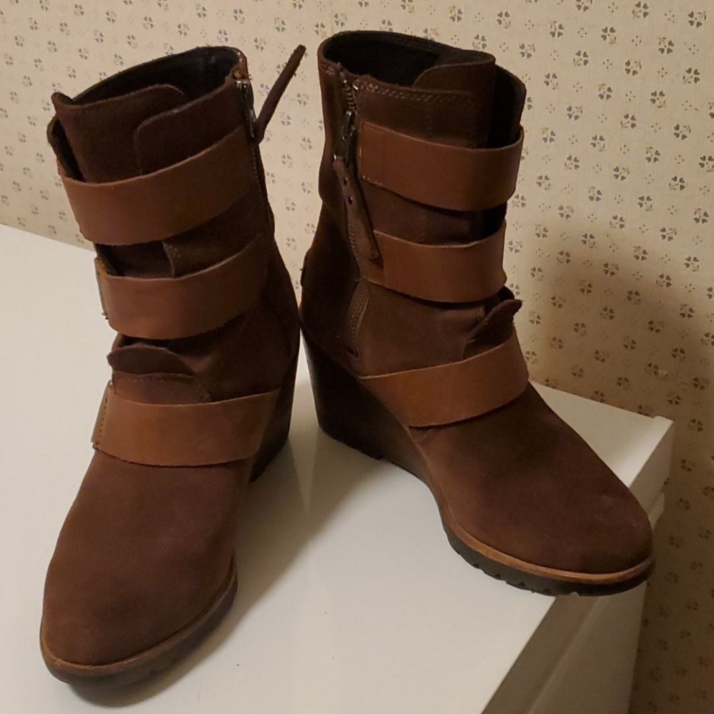 Sorel After Hours Brown Suede Wedge
